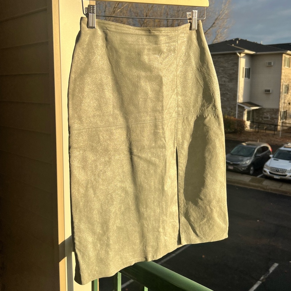 🆕Jane Doe Collection 💯Genuine Leather Light Green Pencil Skirt Midi Split Size M - Picture 3 of 13